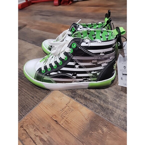 BEETLEJUICE - SIZE: 6 - Women's High-Top Sneakers W/Cushioned Insoles! - NEW! - Picture 7 of 12